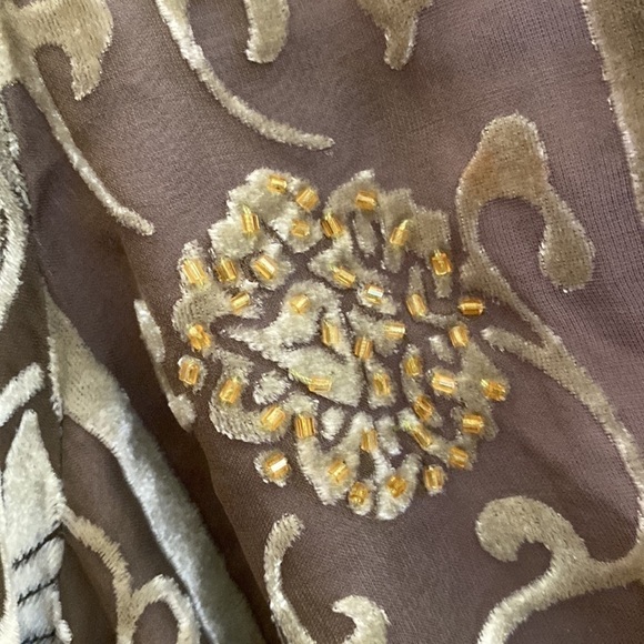 Hale Bob hunter green v neck top with purple lace detail. Size small. - Picture 5 of 14